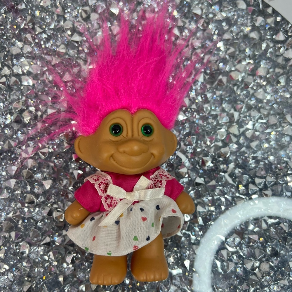Russ troll outfit Pink-Haired Troll Doll with Heart Print Dress
